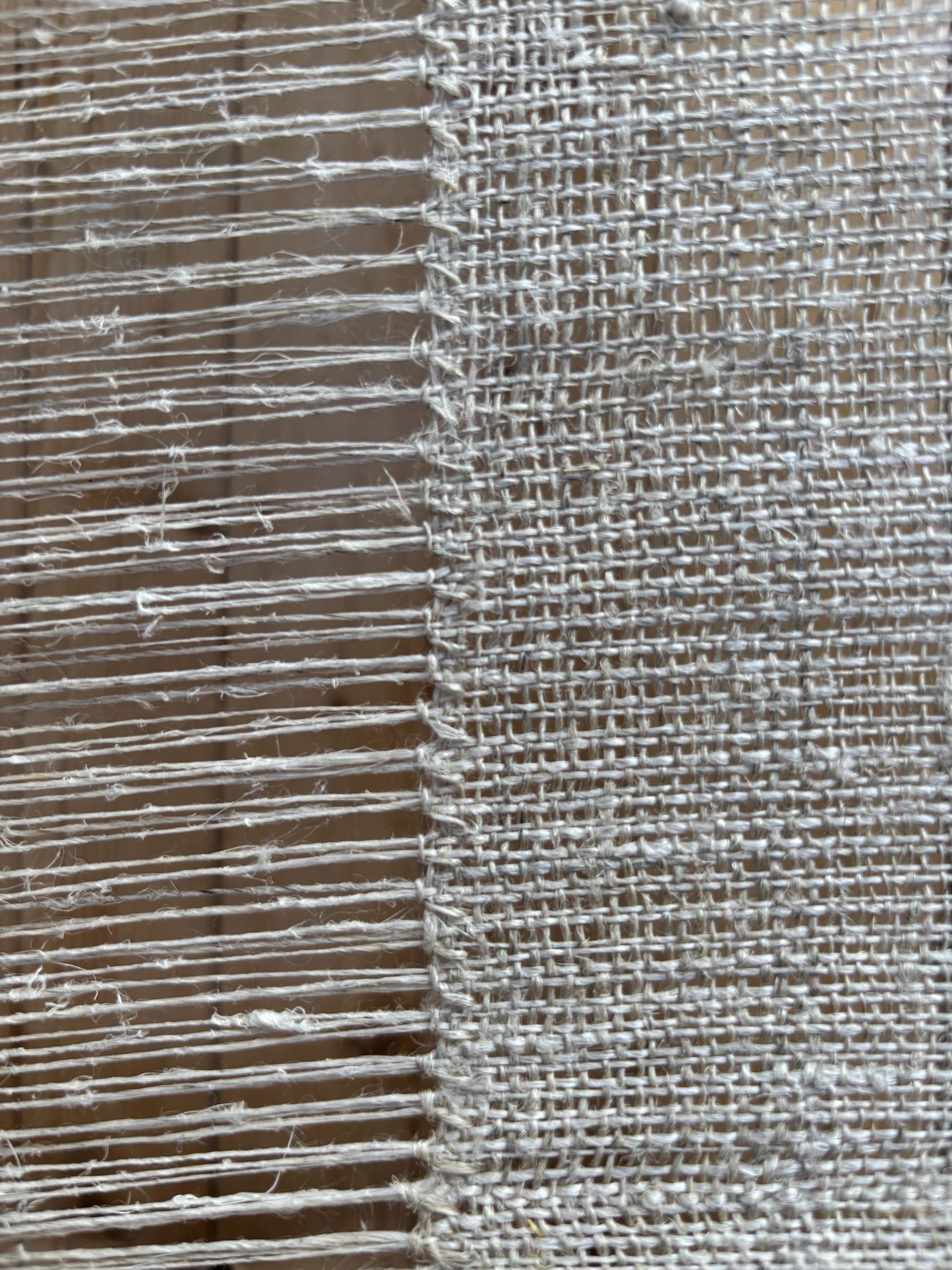 Afwerken weefsel linnenbinding met hemstitch